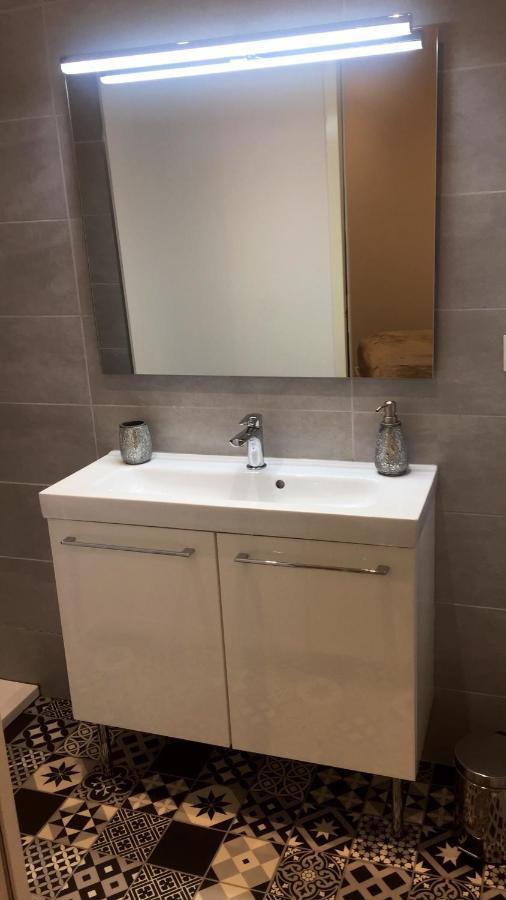 Chaleureux Appartement Au Coeur Du Panier Marseille Ngoại thất bức ảnh